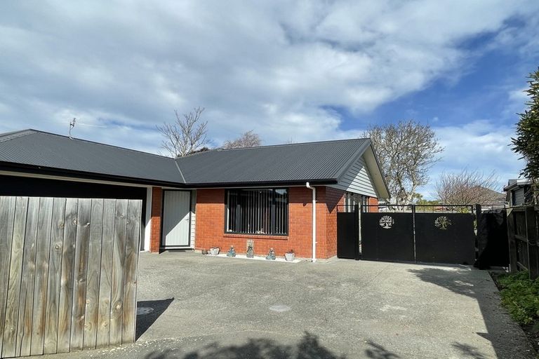 Photo of property in 16a Surrey Street, Linwood, Christchurch, 8062