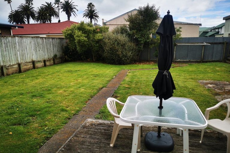 Photo of property in 2 Church Place, Whanganui, 4500