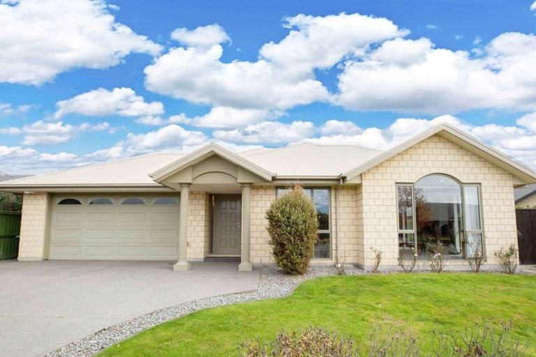 Photo of property in 37 Stallion Avenue, Halswell, Christchurch, 8025