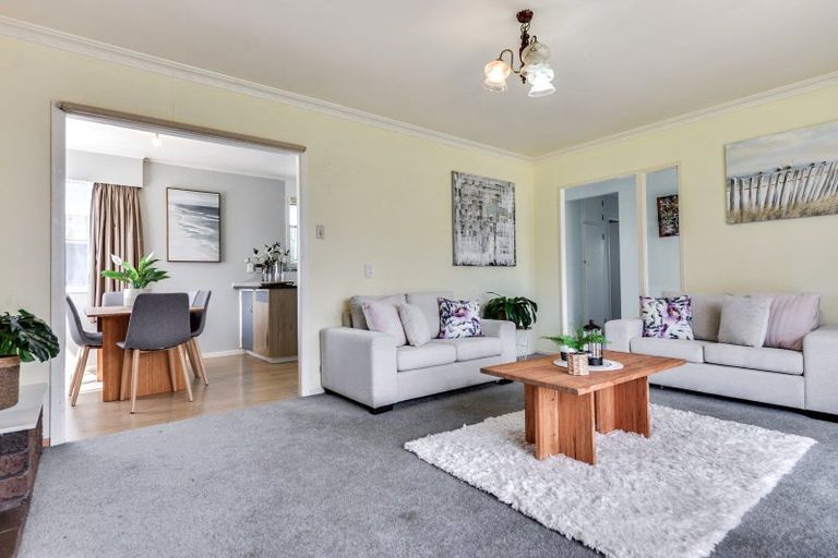 Photo of property in 23 Rhonda Avenue, Deanwell, Hamilton, 3206