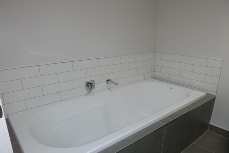 Photo of property in 120 Matua Road, Huapai, Kumeu, 0810