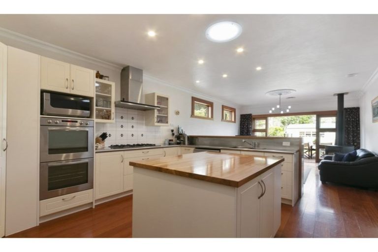 Photo of property in 22 Burnside Street, Waterloo, Lower Hutt, 5011