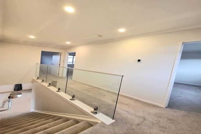 Photo of property in 3 Laquinta Place, Flat Bush, Auckland, 2019