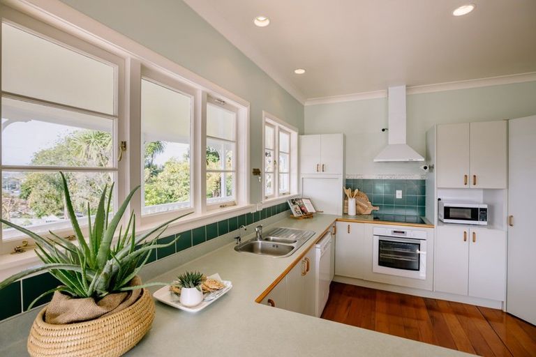 Photo of property in 27 Mansel Avenue, Hillcrest, Hamilton, 3216