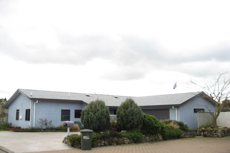 Photo of property in 6 Penlington Place, Havelock North, 4130