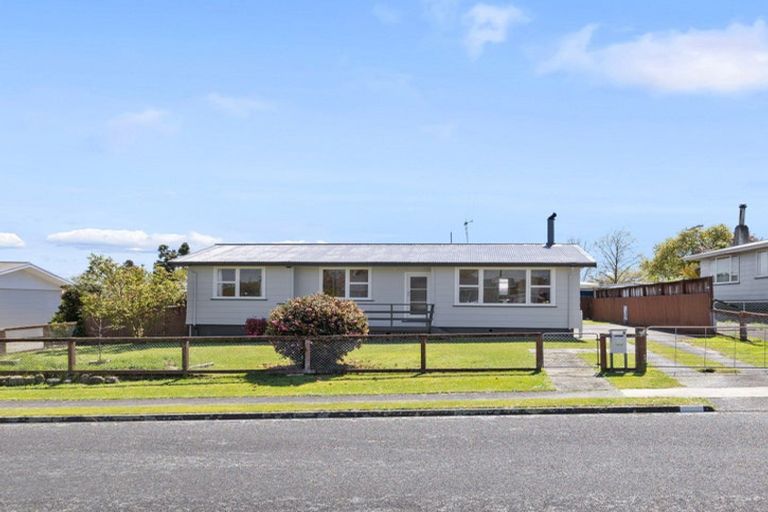 Photo of property in 30 Ngatuku Place, Tokoroa, 3420