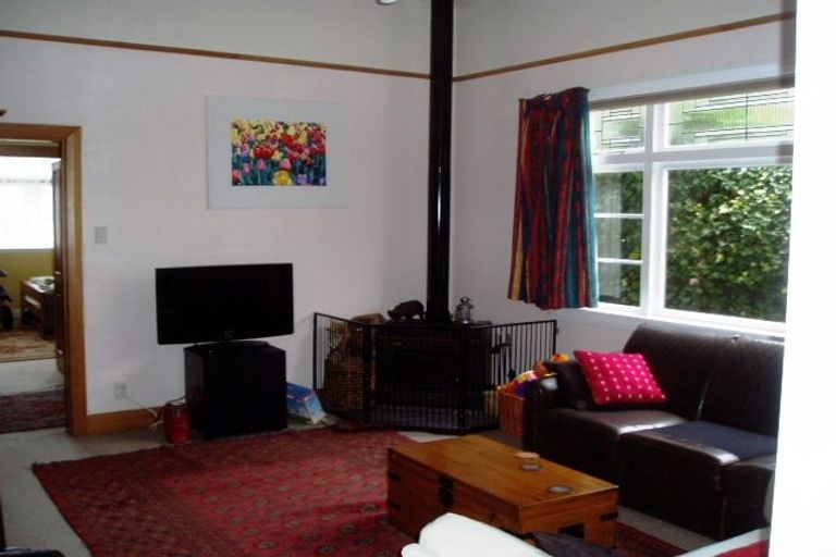 Photo of property in 3 Douro Avenue, Newtown, Wellington, 6021