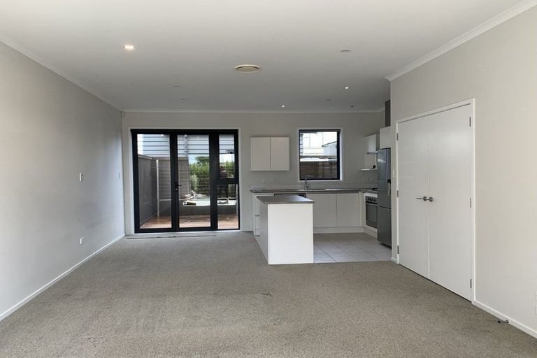 Photo of property in 27 Saltmarsh Road, Hobsonville, Auckland, 0616