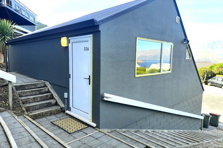 Photo of property in 32a Avalon Crescent, Avalon, Lower Hutt, 5011