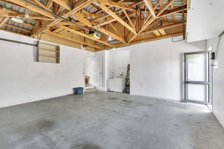 Photo of property in 16 Stanley Drive, Lynmore, Rotorua, 3010