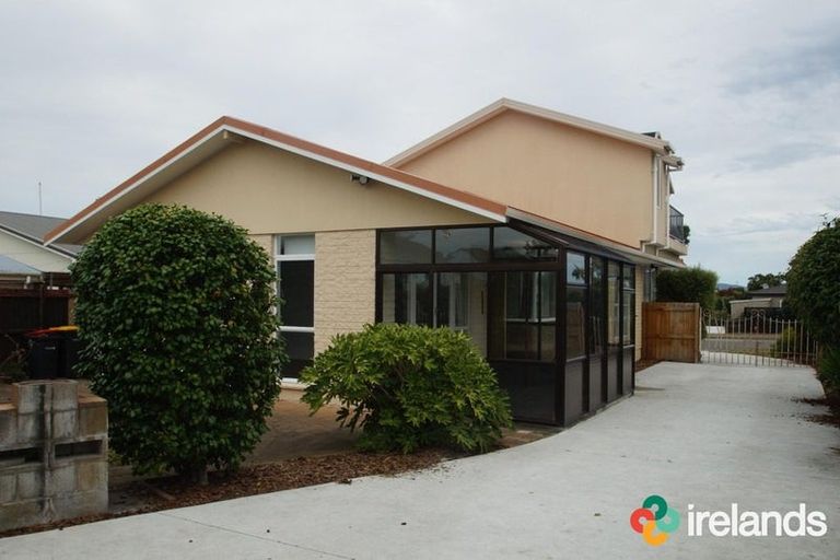 Photo of property in 144 Queenspark Drive, Parklands, Christchurch, 8083