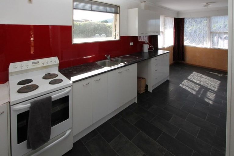 Photo of property in 1 Homedale Street, Pukehangi, Rotorua, 3015