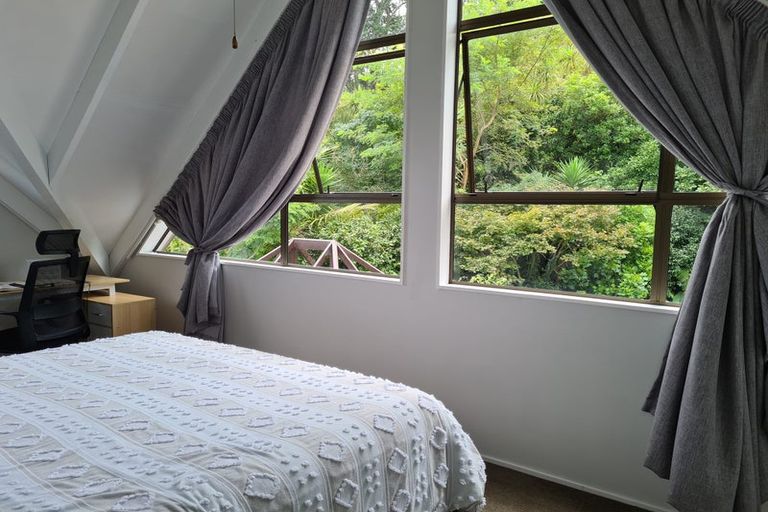 Photo of property in 20 Zita Avenue, Matakatia, Whangaparaoa, 0930