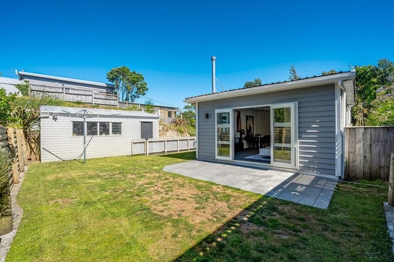Photo of property in 33 Dominion Park Street, Johnsonville, Wellington, 6037