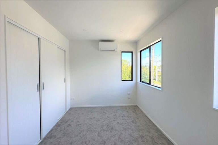 Photo of property in 133 Lancaster Road, Beach Haven, Auckland, 0626