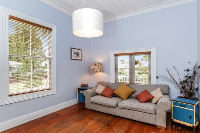 Photo of property in 7 Kowhai Street, Helensville, 0800