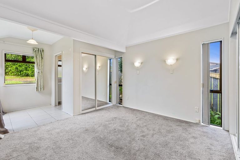 Photo of property in 41 Kennedy Avenue, Forrest Hill, Auckland, 0620