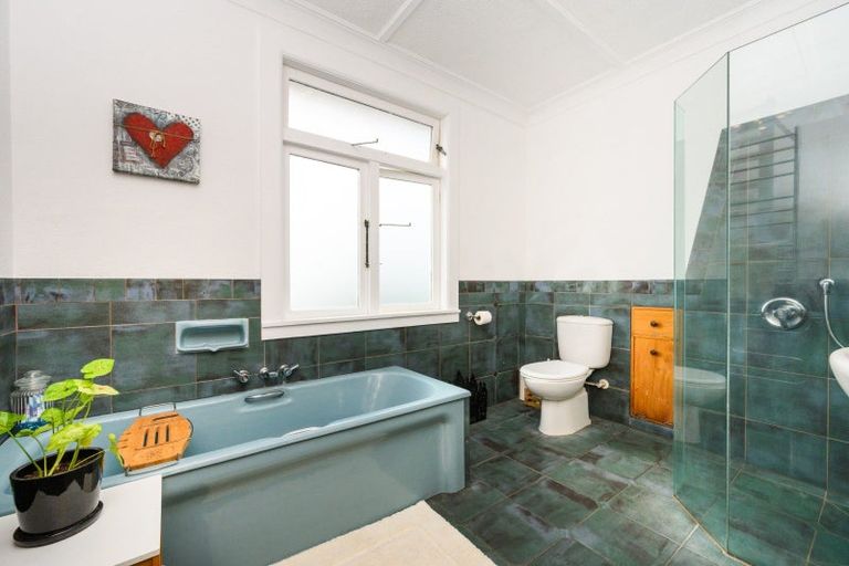 Photo of property in 3 Massey Street, Palmerston North, 4414