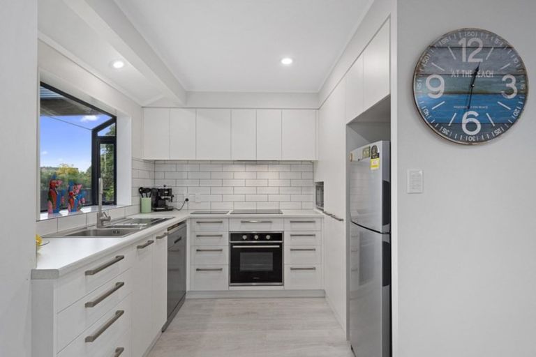 Photo of property in 11a Kane Road, Papamoa Beach, Papamoa, 3118