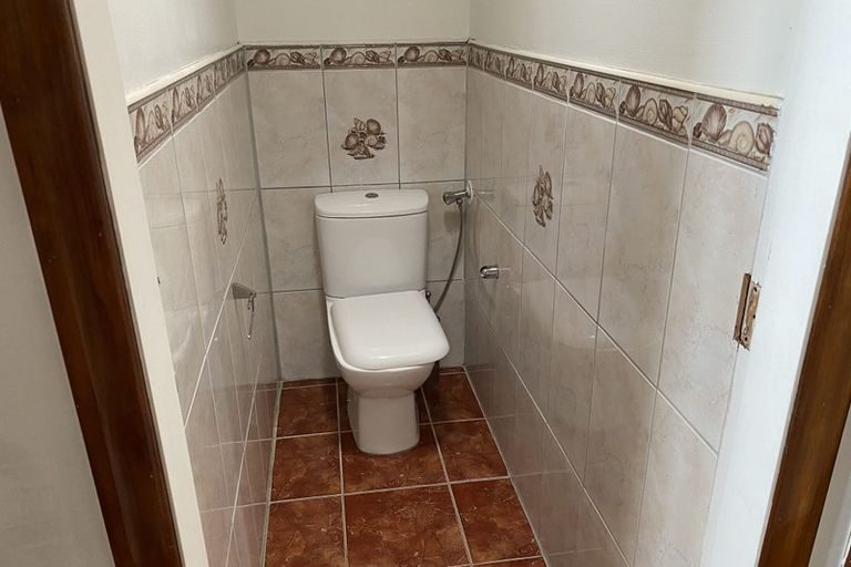 Photo of property in 87 Hillsborough Road, Hillsborough, Auckland, 1042