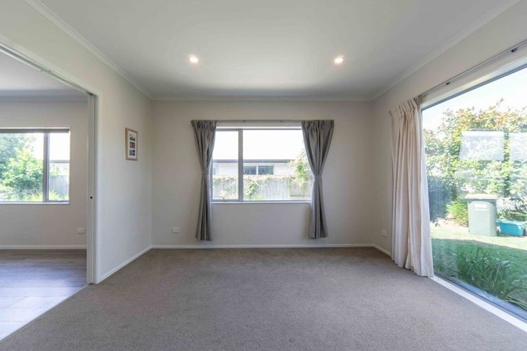 Photo of property in 45 North Ridge Drive, Rototuna North, Hamilton, 3210