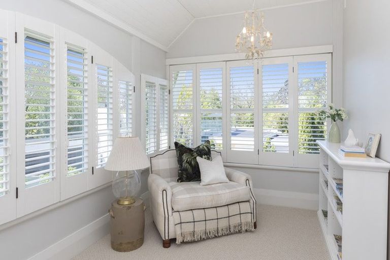 Photo of property in 5 Saint Barnabas Lane, Fendalton, Christchurch, 8052