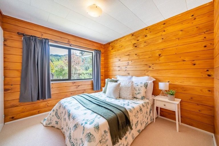 Photo of property in 33b Gemstone Drive, Birchville, Upper Hutt, 5018