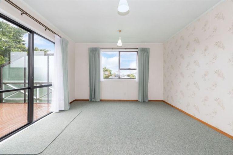 Photo of property in 23 Glen Road, Ranui, Auckland, 0612
