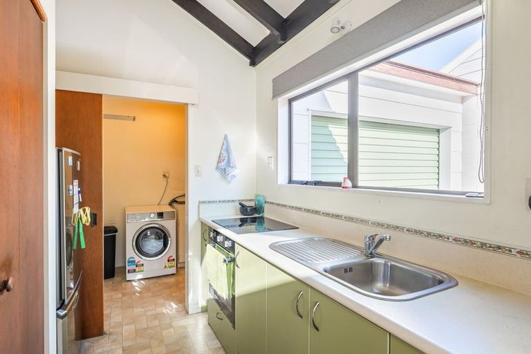 Photo of property in 32a Belvedere Avenue, Waikanae, 5036