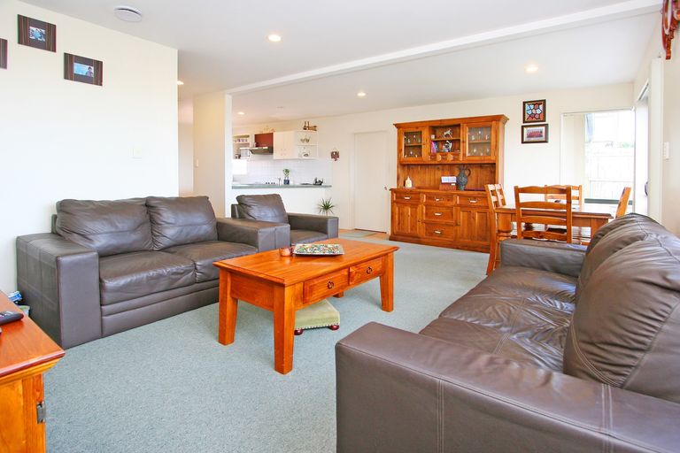 Photo of property in 25/45 Secoia Crescent, Mangere, Auckland, 2022