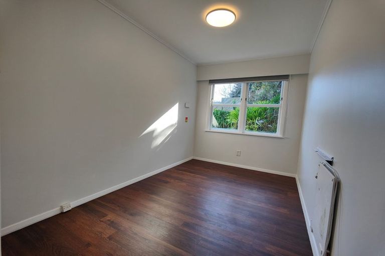 Photo of property in 14a Tawa Terrace, Tawa, Wellington, 5028