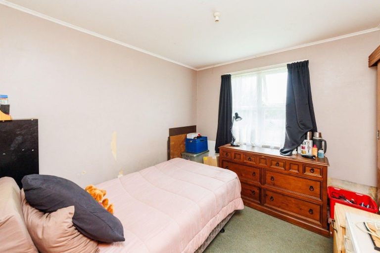 Photo of property in 53 Tararua Terrace, Cloverlea, Palmerston North, 4412