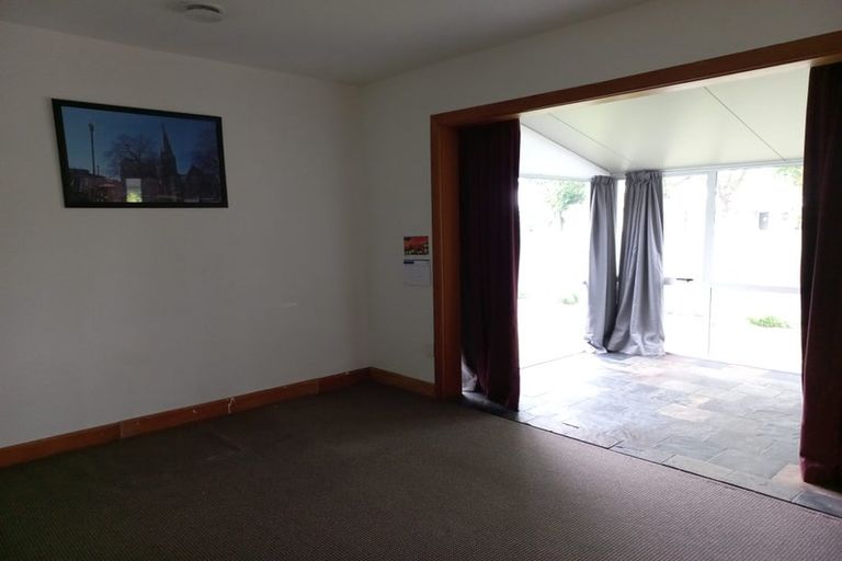 Photo of property in 1/155 Yaldhurst Road, Sockburn, Christchurch, 8042