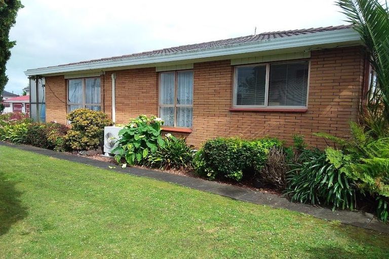 Photo of property in 1/60 Birdwood Avenue, Papatoetoe, Auckland, 2025