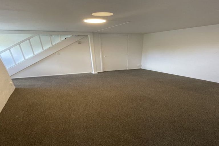 Photo of property in 19/10 Pitarua Street, Thorndon, Wellington, 6011