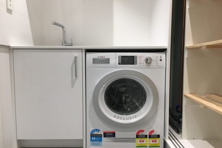 Photo of property in 120 Kittiwake Drive, Schnapper Rock, Auckland, 0632