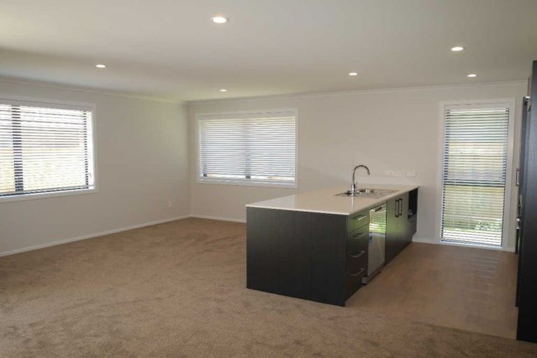 Photo of property in 25 Pohe Street, Waikanae, 5036