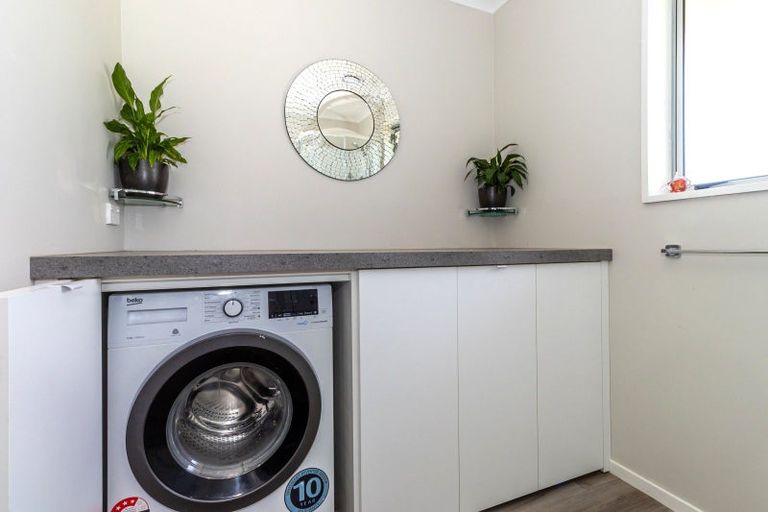 Photo of property in 16 Fergusson Street, Geraldine, 7930