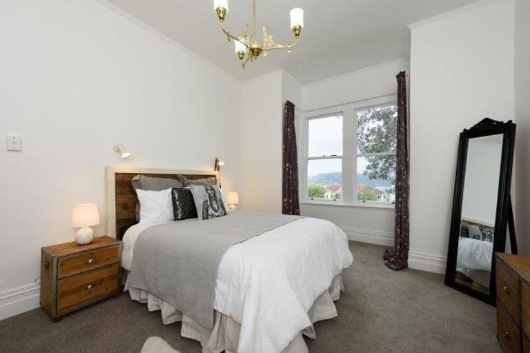 Photo of property in 57 Central Terrace, Kelburn, Wellington, 6012