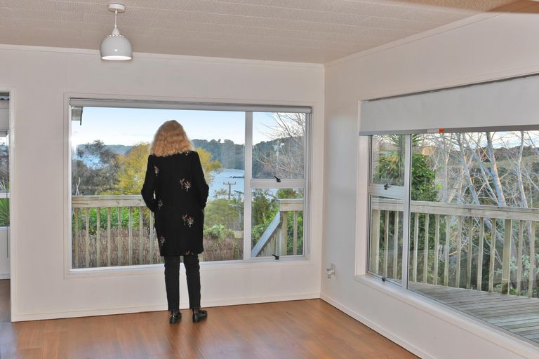 Photo of property in 9 Kendale Drive, Leigh, 0985