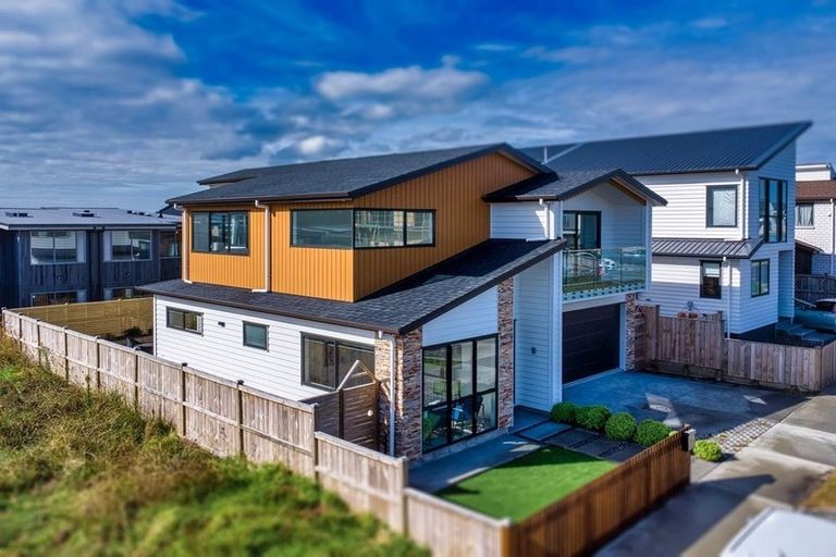 Photo of property in 51 Turret Lane, Hobsonville, Auckland, 0616