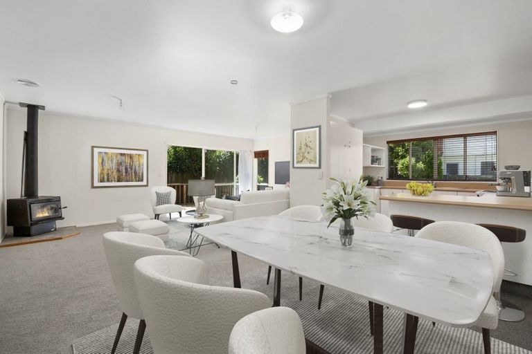 Photo of property in 2/15 Kotare Street, Hilltop, Taupo, 3330