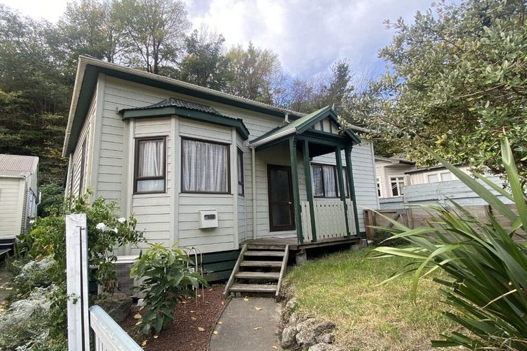 Photo of property in 101 Shakespeare Road, Bluff Hill, Napier, 4110