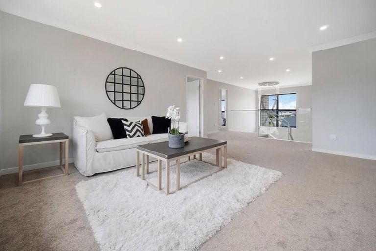 Photo of property in 1 Kate Duncan Drive, Swanson, Auckland, 0614