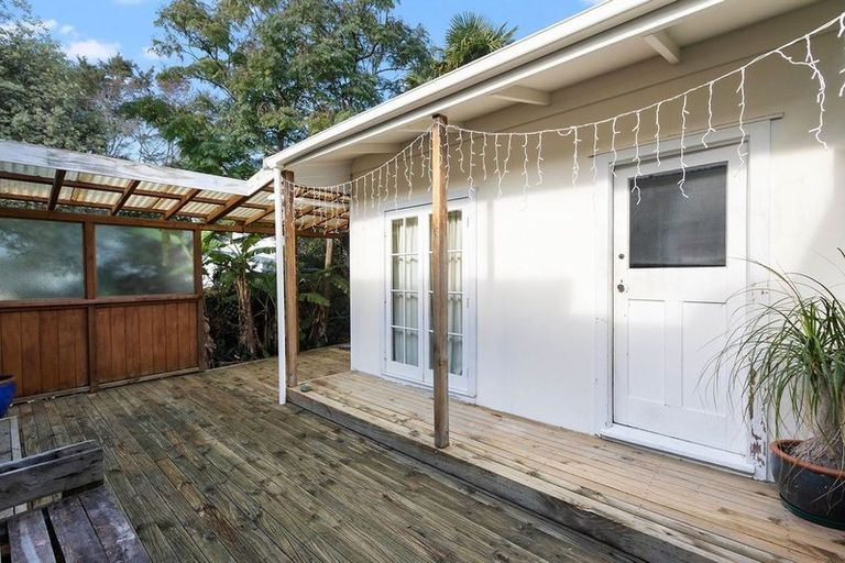 Photo of property in 36 Cedar Terrace, Stanmore Bay, Whangaparaoa, 0932