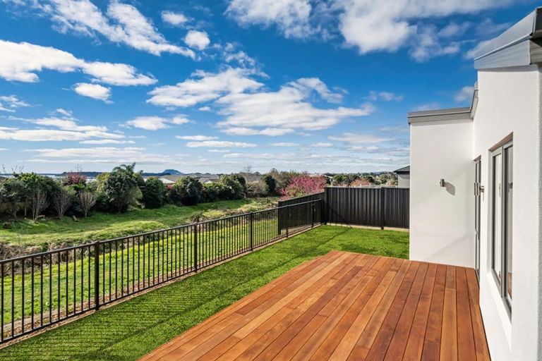 Photo of property in 19 Korora Crescent, Omokoroa, 3114