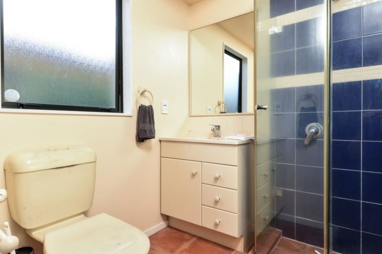 Photo of property in 48 Waiwherowhero Drive, St Andrews, Hamilton, 3200