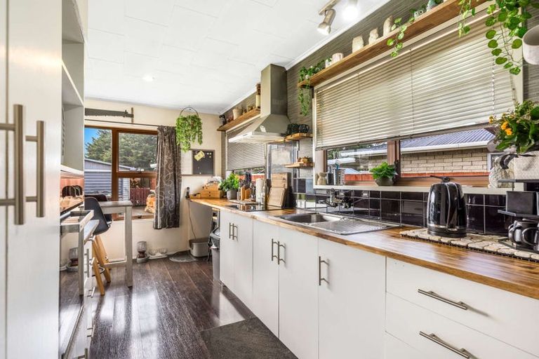 Photo of property in 30 Victor Street, Dannevirke, 4930