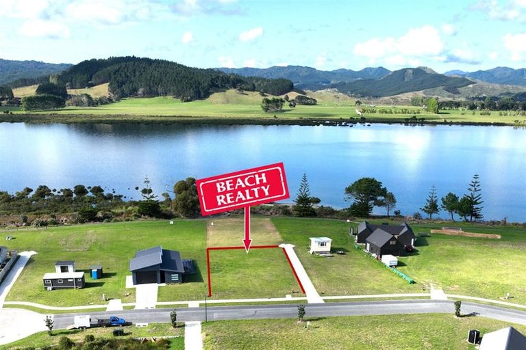 Photo of property in 26 Taniwha Place, Matarangi, 3592