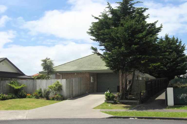 Photo of property in 1/27 Wai Iti Place, Clendon Park, Auckland, 2103